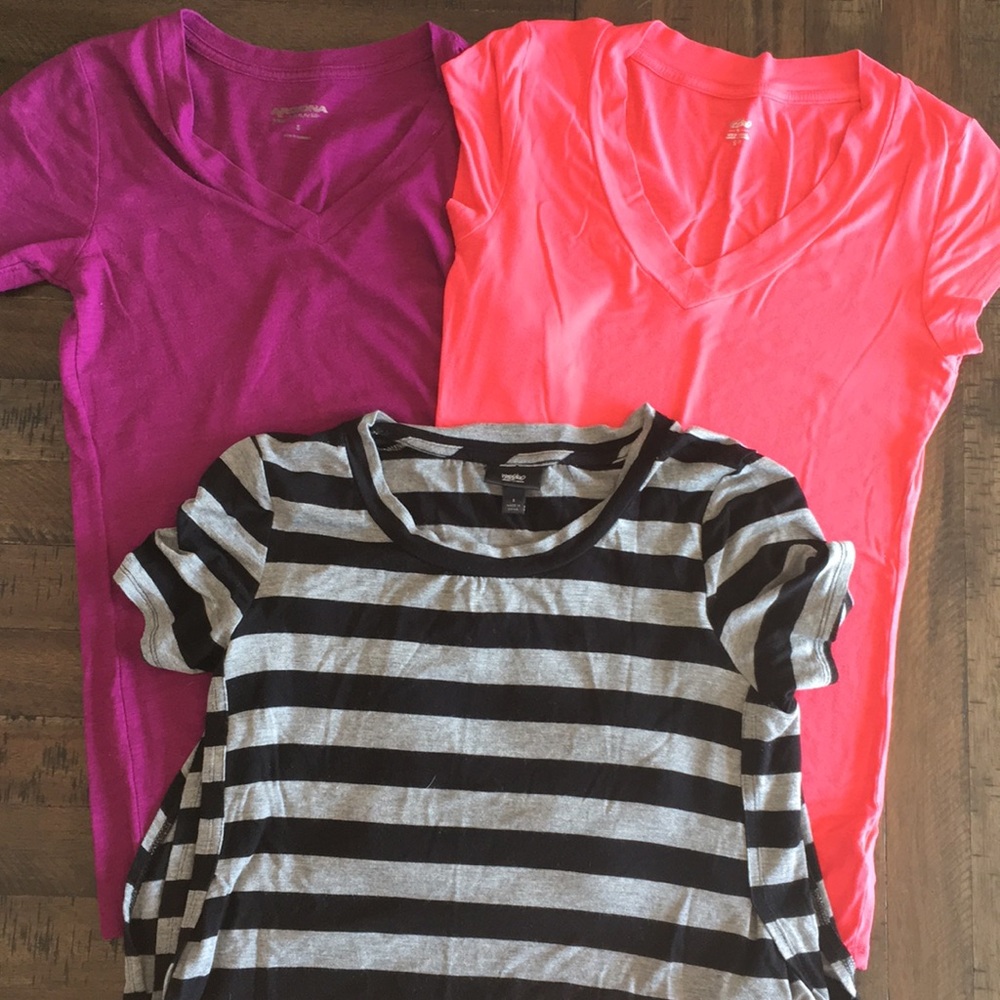 3 T-Shirt Lot